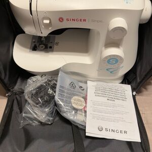 Singer Simple White Sewing Machine
